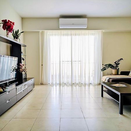 Appartement Sunset Haven Manikata - Walking Distance To Golden Bay Extérieur photo