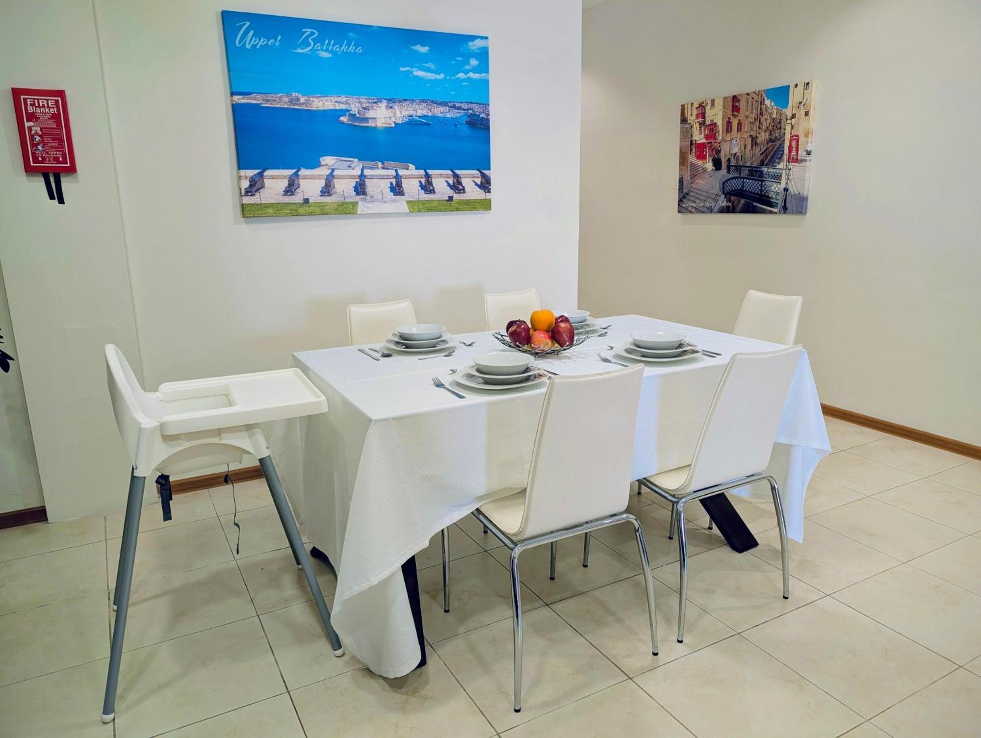 Appartement Sunset Haven Manikata - Walking Distance To Golden Bay Extérieur photo